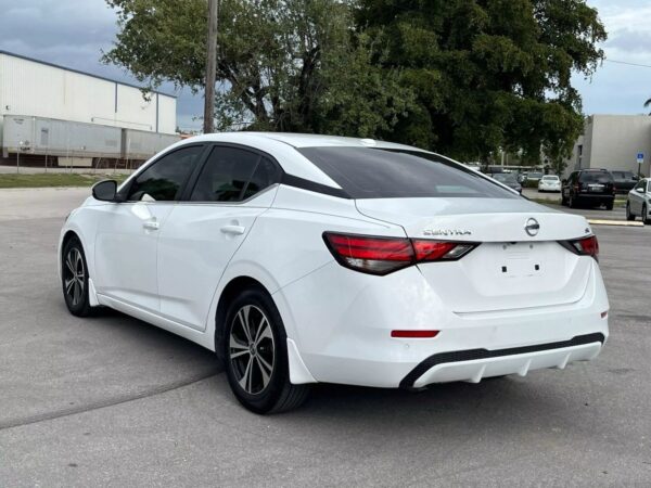 2021 Nissan Sentra SV - Image 9