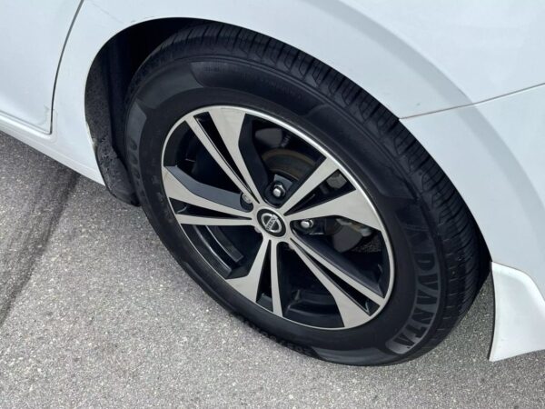 2021 Nissan Sentra SV - Image 7