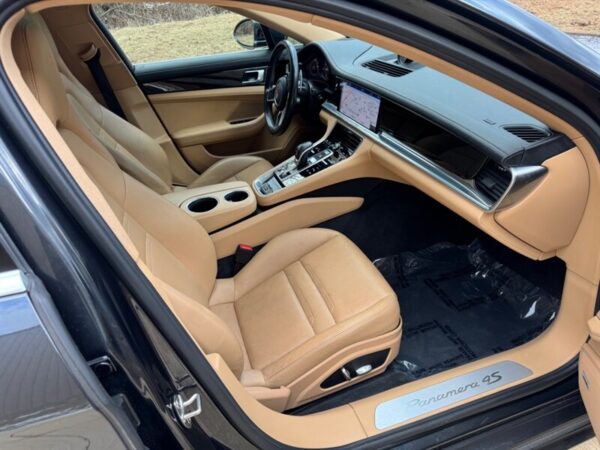 2018 Porsche Panamera 4S - Image 7