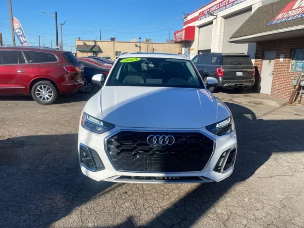 2023 Audi Q5 quattro S line Prem Plus 45 TFSI AWD Premium 4dr S