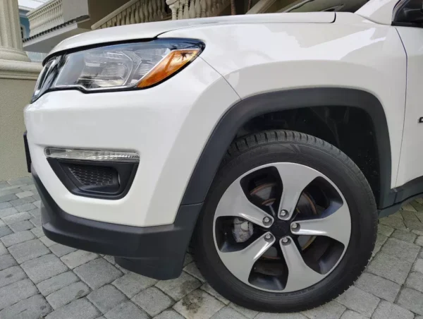 2017 Jeep Compass Latitude 4x4 SUV - Image 2