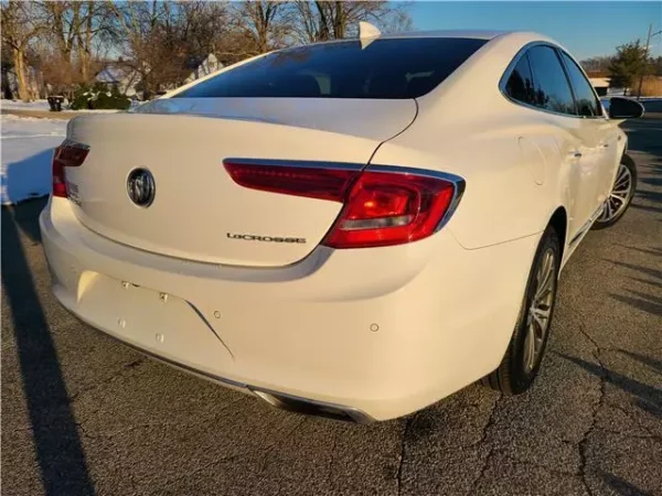 2017 Buick LaCrosse, Summit White - Image 7