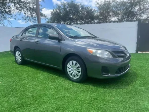 2011 Toyota Corolla LE Sedan 4D - Image 10