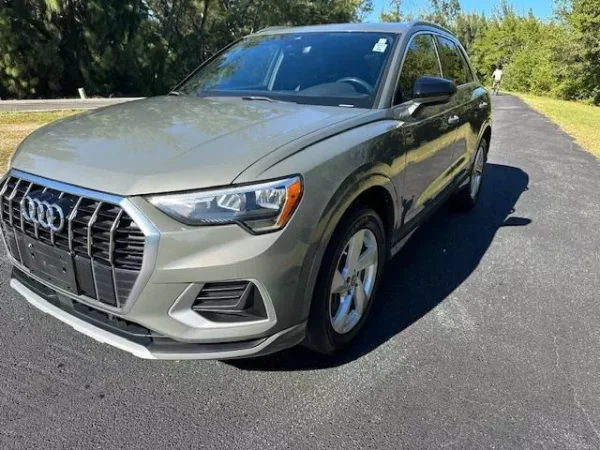 2020 Audi Q3 AWD Carfax - Image 9