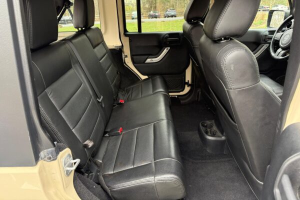 2011 Jeep Wrangler Unlimited Rubicon 4x4 - Image 3