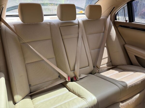 2011 Mercedes-Benz S550 4Matic - Image 14