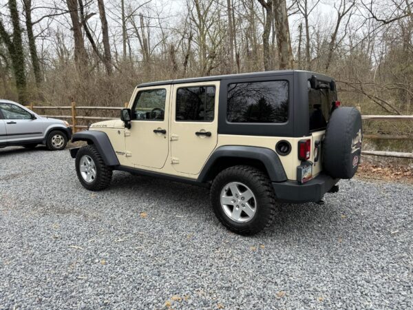2011 Jeep Wrangler Unlimited Rubicon 4x4 - Image 12