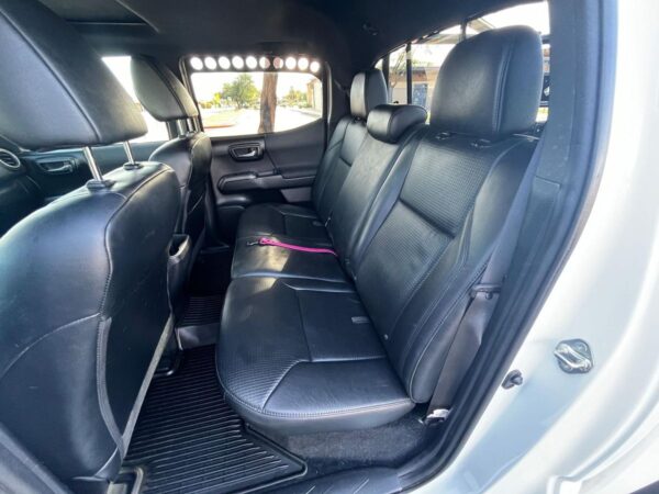 2019 Toyota Tacoma TRD Off-Road Double Cab 4x4 - Image 12