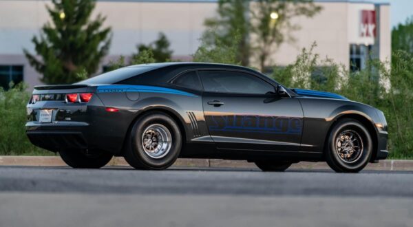 2012 Chevrolet Camaro - Image 11